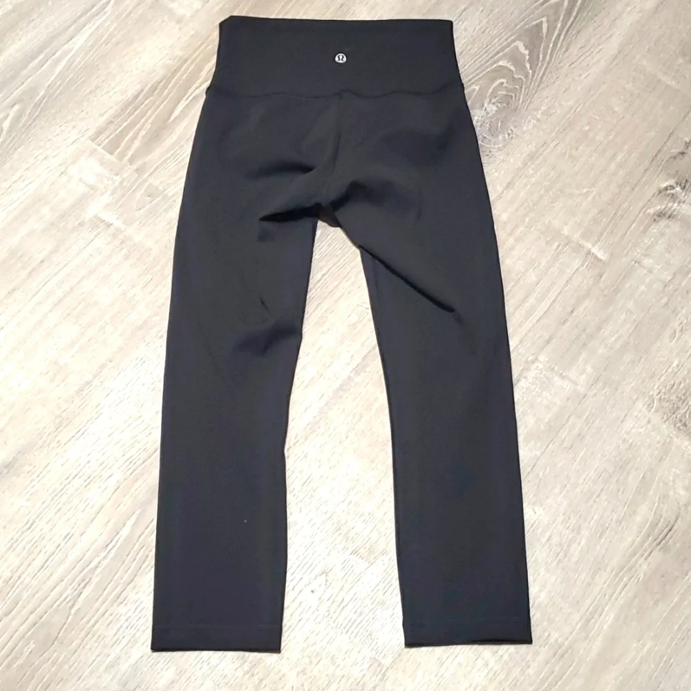 Lululemon Athletica black leggings women size 4